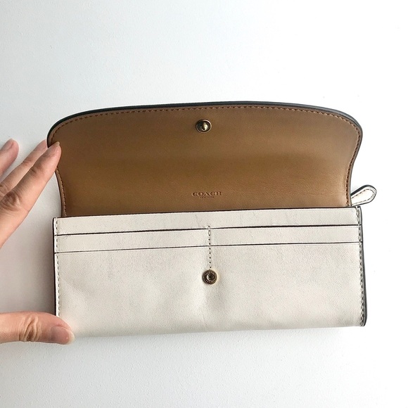 Authentic COACH Leather Wallet - Picture 3 of 5